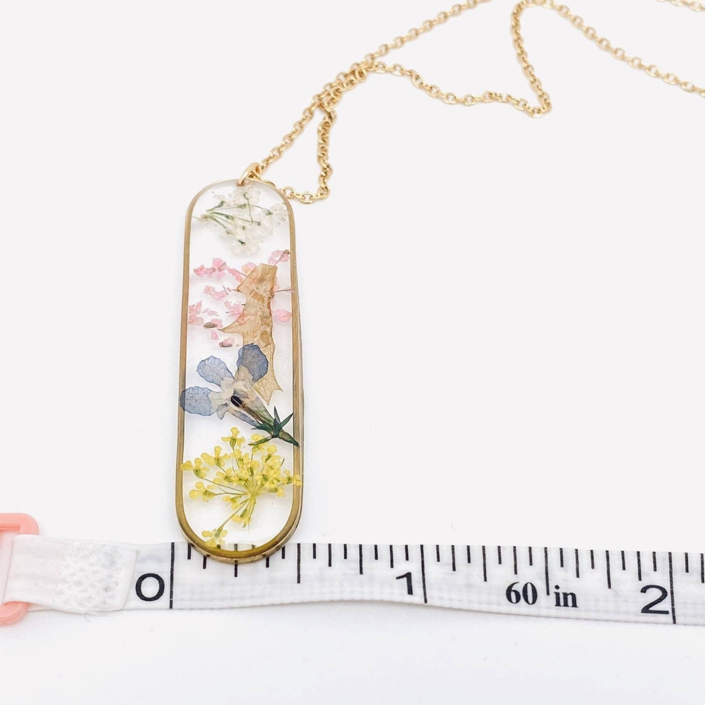 Long Ellipse Charm Dried Flowers Necklace - PDF
