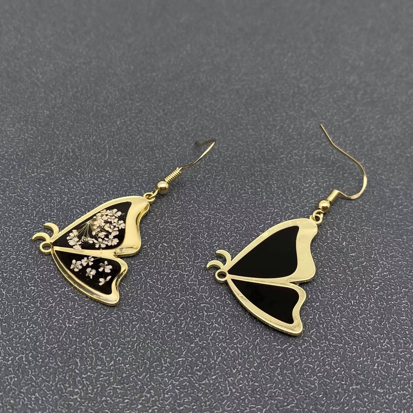 Queen Anne's Lace Dried Flower Black Butterfly Earrings -PDF