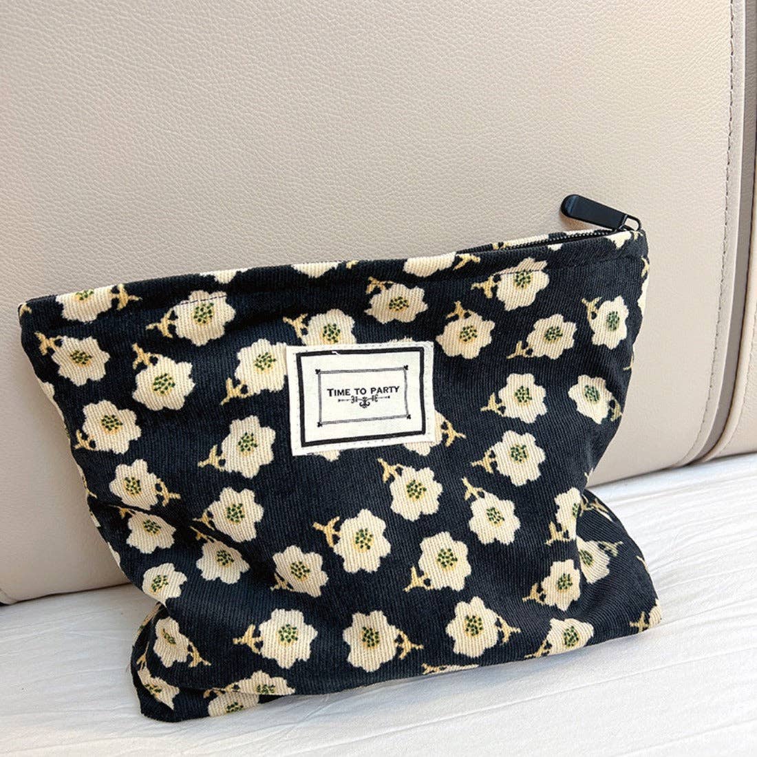 Cosbai - Vintage Floral Print Makeup Bag