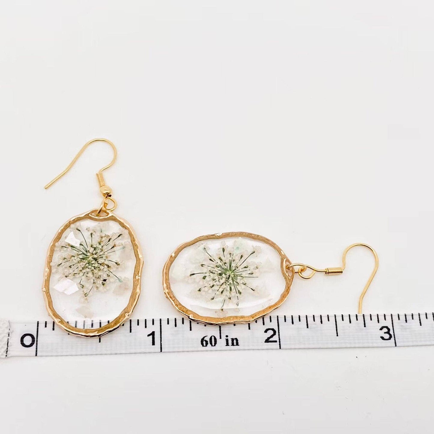 Queen Anne's Lace Dried Flowers Irregular Oval Earrings- PDF
